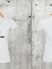 Töltsd be a képet Galéria nézetbe Anyám még mindig baró V-nyakú női póló