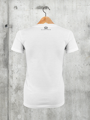 Töltsd be a képet Galéria nézetbe A legnagyobb bánatok márciusban születtek női póló