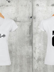 Töltsd be a képet Galéria nézetbe Mr.+Mrs. V-nyakú férfi és női póló
